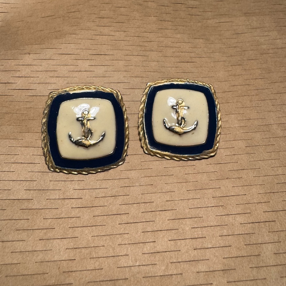 Retro Gold and Black Anchor Earrings